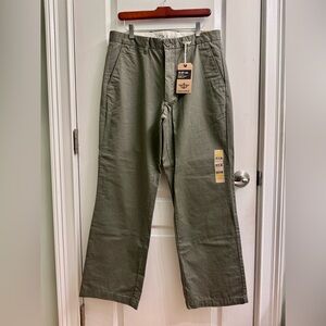 Dockers D3 Classic Fit Flat Front Soft Khaki